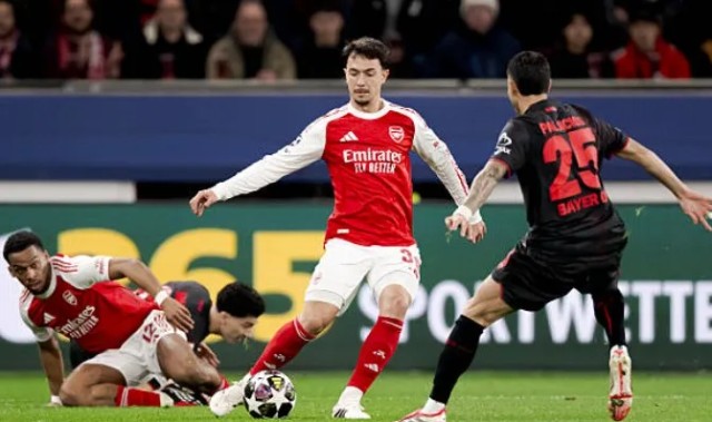 app下载-苏比门迪本场数据：1次拦截，1次封堵，3夺回球权，对抗8胜5