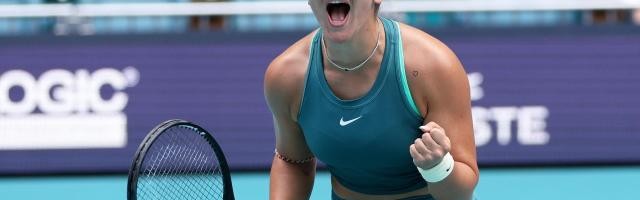 网页版登录入口-张奔斗：有人回春，有人第二春，有人正青春