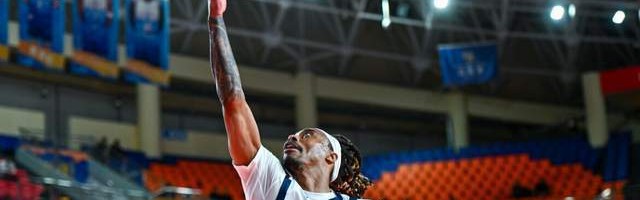 kaiyun 官网-广东遭18分逆转被打回原形！更换外援成唯一出路，杜锋该认清现实