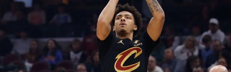 不断抢下前场篮板，骑士替补后场在这方面的能力确实是相当突出？