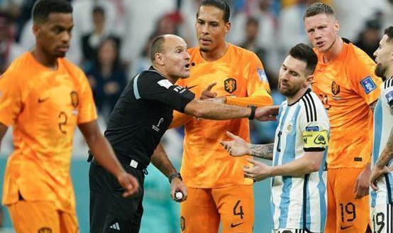 体育视频直播-【观察】“小公主”创发牌纪录，争议判罚葬送决赛梦？