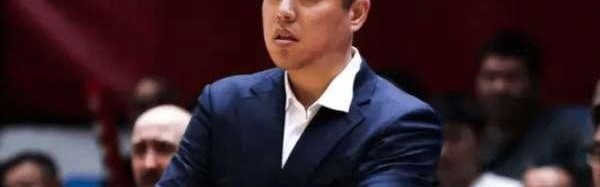 体育视频直播-唉！20场比赛15场0分，场均1分却经常首发，网友：他到底啥来头？