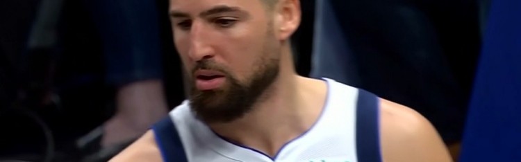 kaiyun 官网-下去冷静下吧！克莱连续空位打铁&amp;三分5中0  还送尚帕尼三分犯规