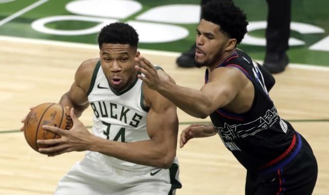 app下载-76人防线崩溃不敌雄鹿 东部第一集团又要变天？