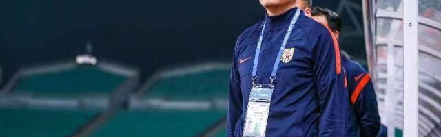 体育视频直播-KO重庆队莱昂纳多为何先下后上 泰山喜登首日头名