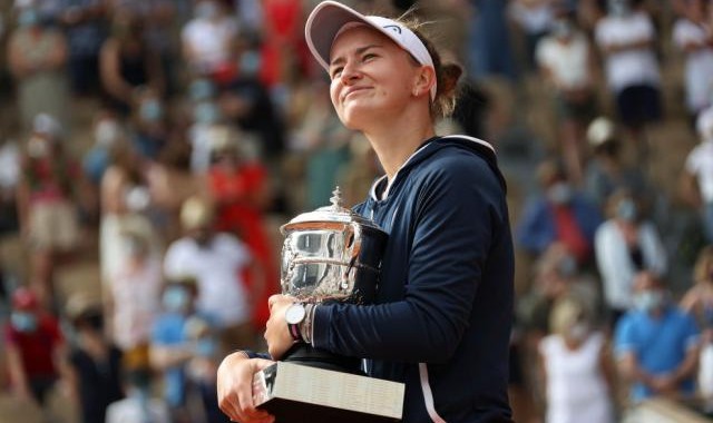 开云体育-用双冠书写黑马传奇 克雷吉茨科娃法网“一飞冲天”